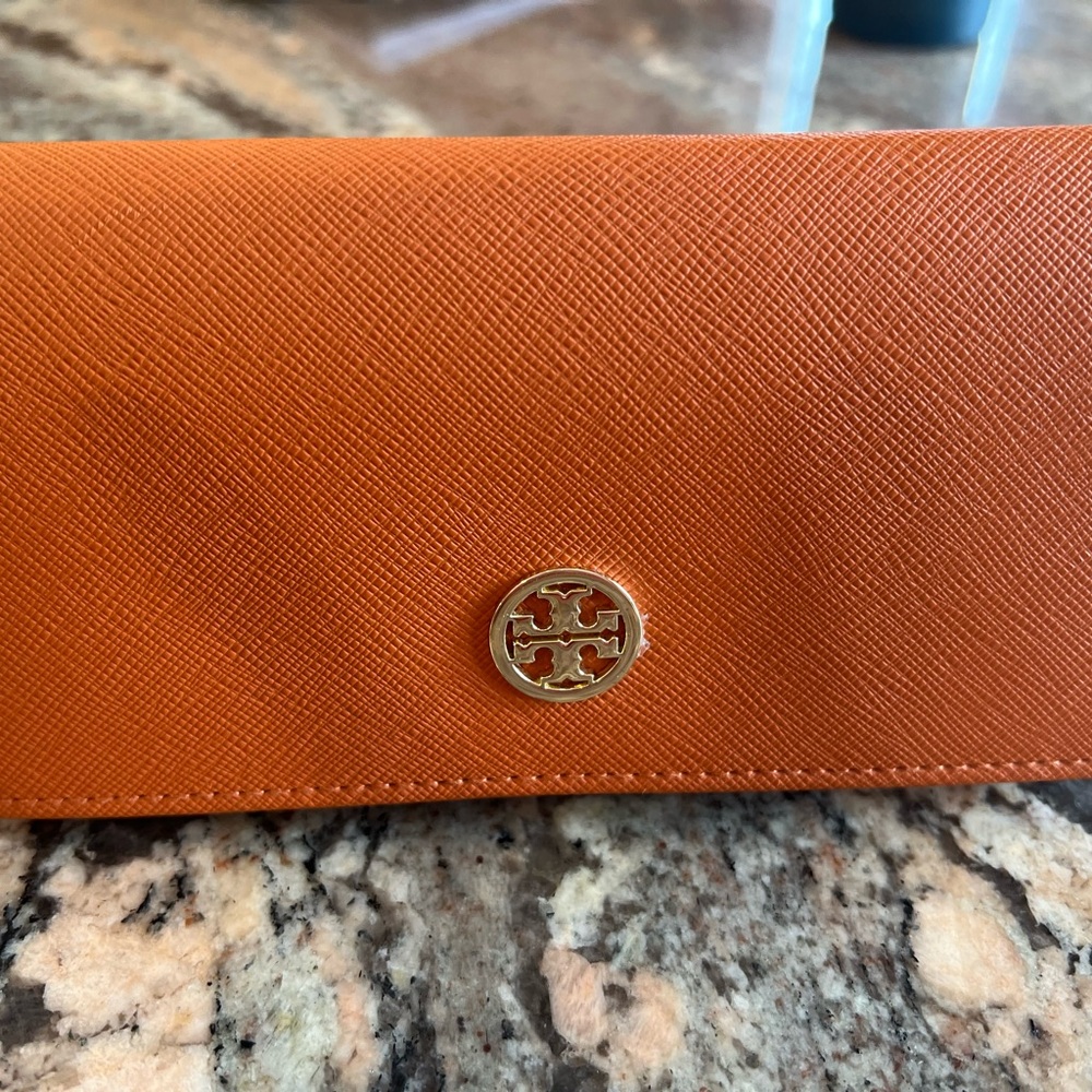 Tory Burch Sunglassess Case